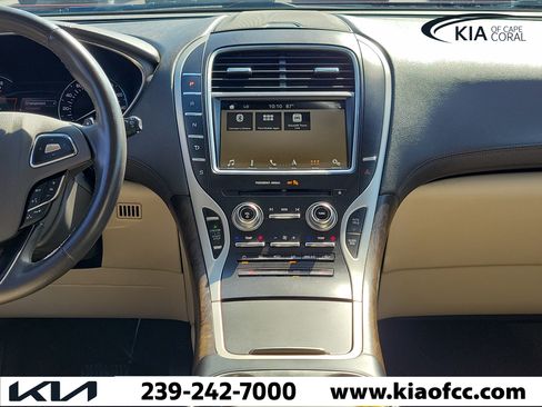 Used 2018 Lincoln MKX Select w/ Select Plus Package FWD image 19