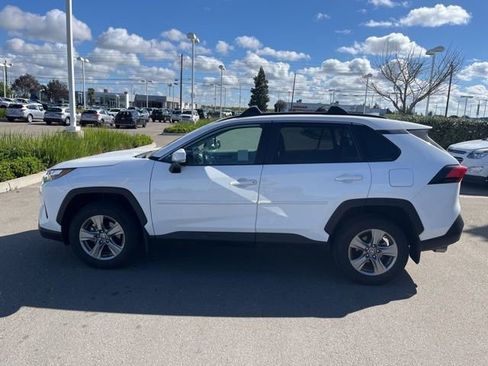 Used 2023 Toyota RAV4 XLE w/ Convenience Package image 8