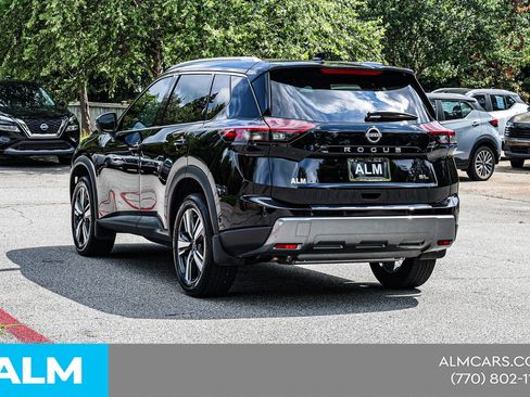 Used 2025 Nissan Rogue SL FWD image 8