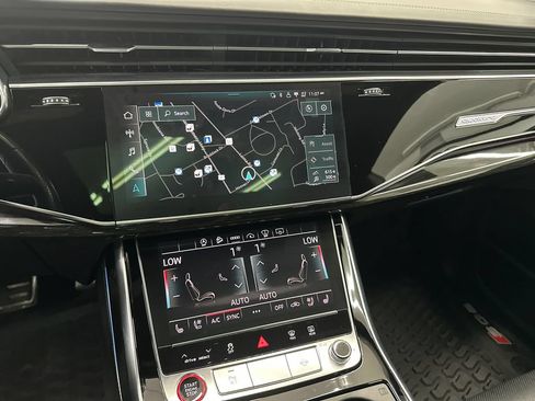 Used 2022 Audi SQ8 Prestige AWD/4WD image 32