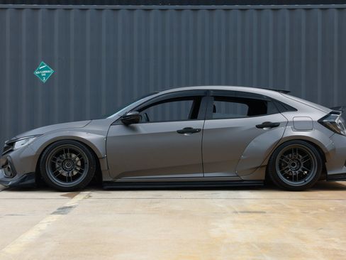 Used 2019 Honda Civic Sport image 4