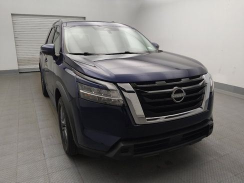 Used 2022 Nissan Pathfinder SV FWD image 14