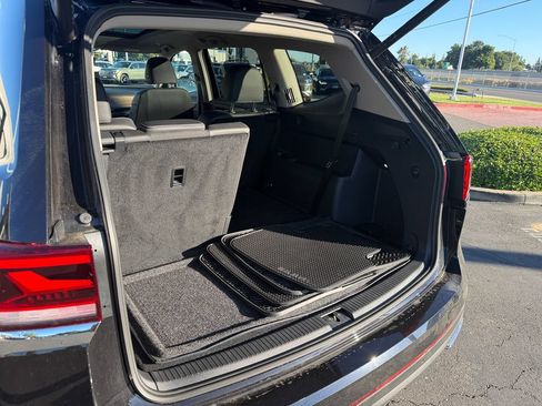 Certified 2026 Volkswagen Atlas SE w/ Panoramic Sunroof Package AWD/4WD image 33