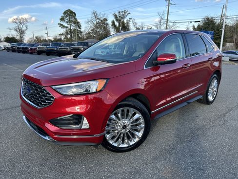 Used 2024 Ford Edge Titanium w/ Titanium Elite Package image 3