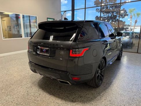 Used 2022 Land Rover Range Rover Sport HST AWD/4WD image 9