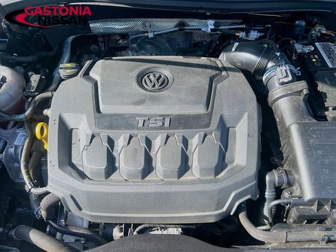Used 2022 Volkswagen Tiguan SE AWD/4WD image 39