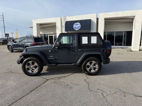 Used 2017 Jeep Wrangler Sahara image 2