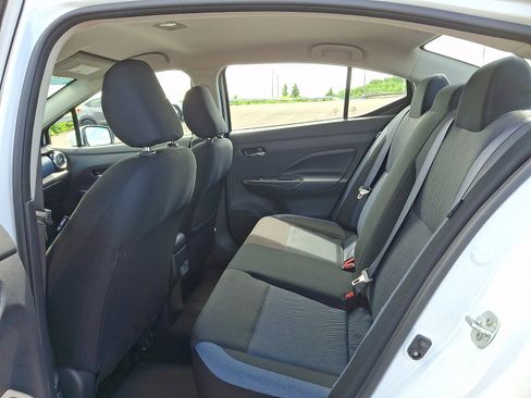 Used 2025 Nissan Versa SV FWD image 10