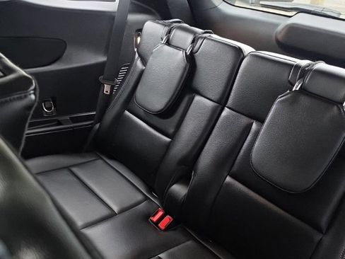 Used 2022 Ford Explorer Limited RWD image 8
