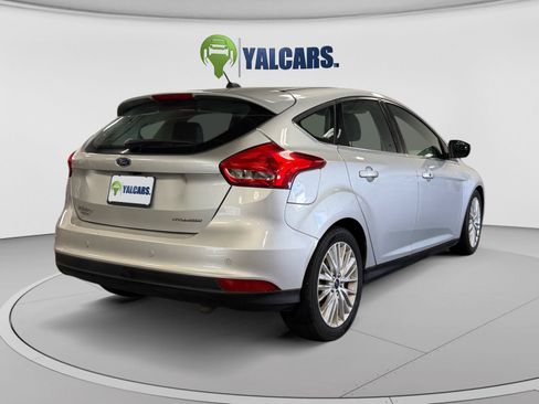 Used 2018 Ford Focus Titanium FWD image 5