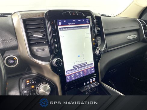 Used 2019 RAM 1500 Laramie AWD/4WD image 2