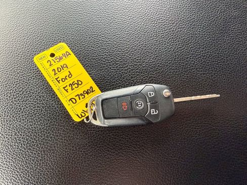 Used 2019 Ford F250 Lariat w/ Lariat Value Package image 27