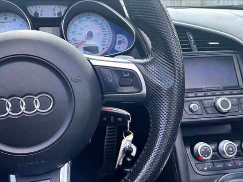 Used 2011 Audi R8 V10 AWD/4WD image 21