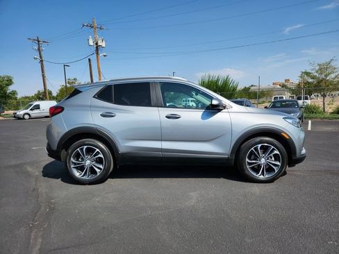 Used 2023 Buick Encore GX Select FWD image 2