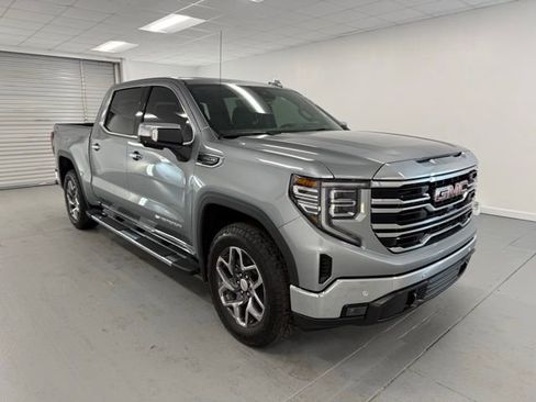 New 2026 GMC Sierra 1500 SLT w/ SLT Premium Plus Package image 3