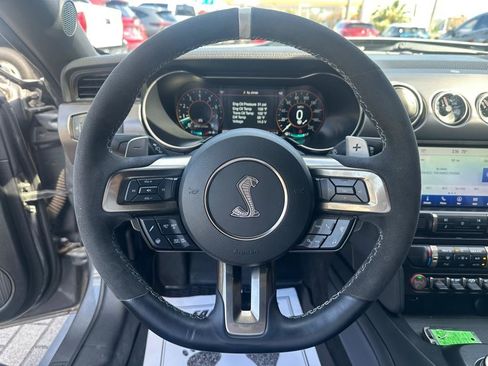 Used 2021 Ford Mustang Shelby GT500 w/ Technology Package image 17