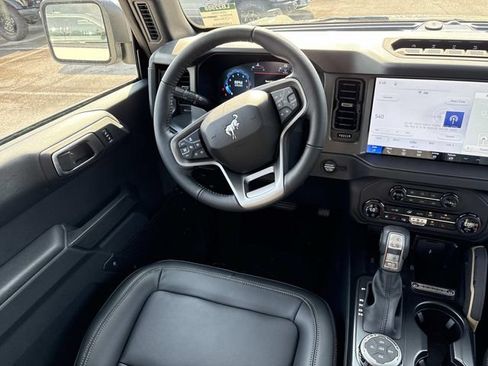 New 2026 Ford Bronco Badlands AWD/4WD image 14