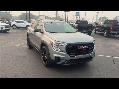 Certified 2023 GMC Terrain SLE w/ Driver Convenience Package FWD image 2