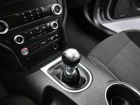 Used 2020 Ford Mustang Coupe RWD image 13