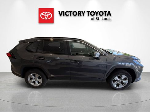 Used 2025 Toyota RAV4 XLE image 2