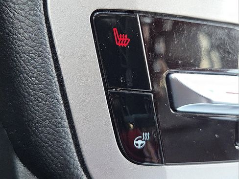 Certified 2023 Ford Explorer XLT w/ Equipment Group 202A image 20