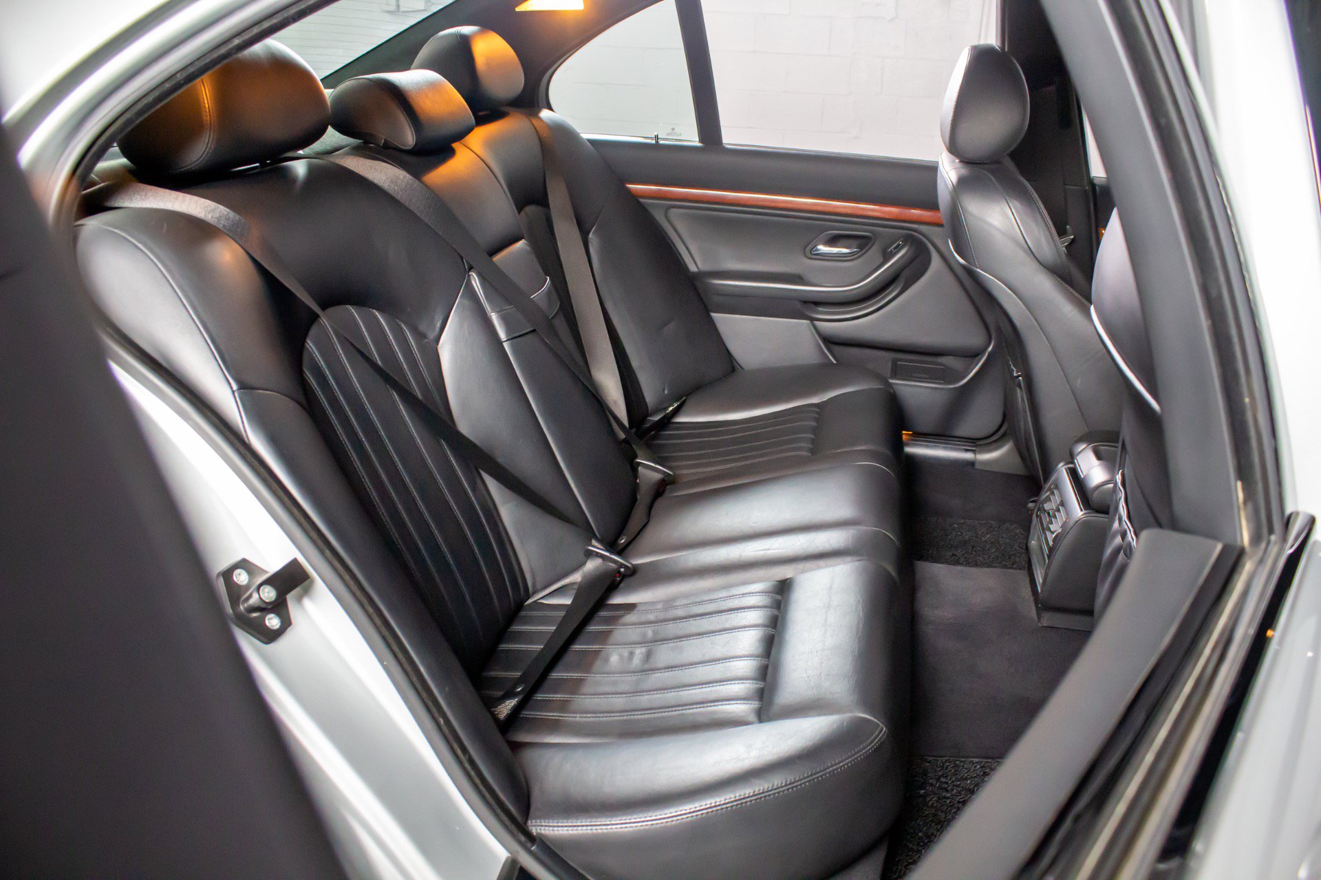 Used 2002 BMW M5 RWD image 31