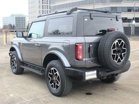 Used 2022 Ford Bronco Outer Banks image 10