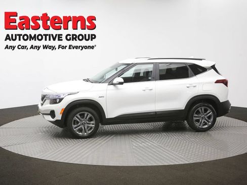 Used 2021 Kia Seltos S AWD/4WD image 57