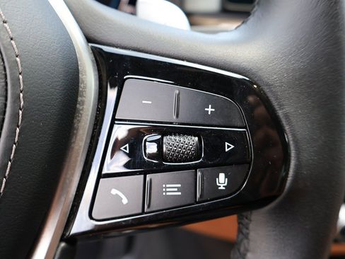 Used 2023 BMW 530e w/ Premium Package image 53