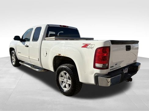 Used 2011 GMC Sierra 1500 SLE w/ Power Tech Package AWD/4WD image 3