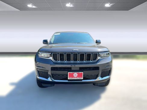 New 2025 Jeep Grand Cherokee L Laredo w/ Luxury Tech Group I image 6
