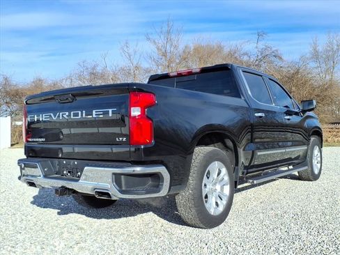 Used 2023 Chevrolet Silverado 1500 LTZ w/ LTZ Premium Package image 9