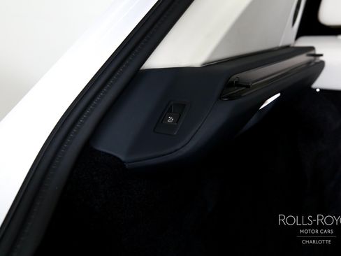 Certified 2023 Rolls-Royce Cullinan w/ Cullinan Package AWD/4WD image 24
