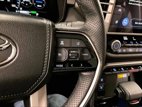 Used 2024 Toyota Tundra Limited w/ TRD Off-Road Package image 28