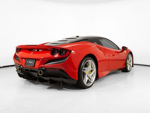 Used 2022 Ferrari F8 Tributo RWD image 8