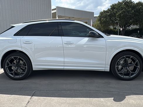 New 2026 Audi RS Q8 performance image 8