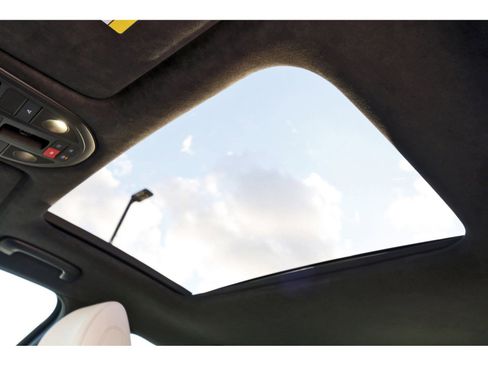 Used 2025 Genesis G70 3.3T Advanced w/ Sport Prestige Package image 31