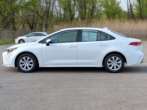Used 2026 Toyota Corolla LE image 4