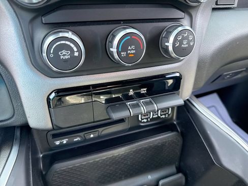 Used 2019 RAM 1500 Big Horn RWD image 19