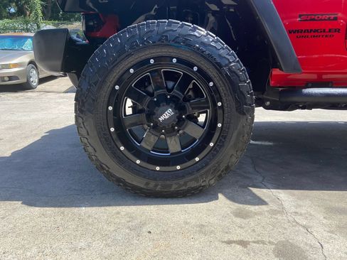 Used 2016 Jeep Wrangler Unlimited Sport w/ Quick Order Package 24S AWD/4WD image 12