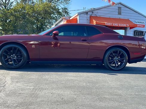 Used 2019 Dodge Challenger R/T Scat Pack RWD image 5