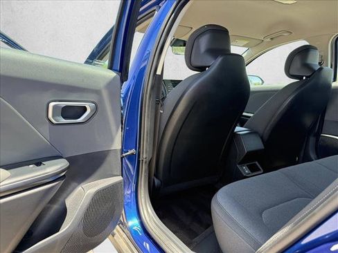 Used 2025 Kia K4 FWD image 20