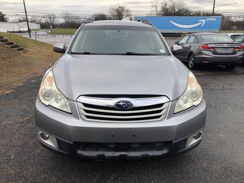 Used 2011 Subaru Outback 2.5i Premium w/ All-Weather Pkg image 2