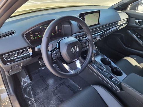 Certified 2025 Honda Civic Sport Touring image 10