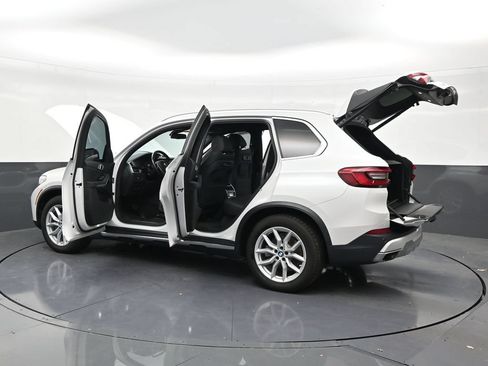Used 2019 BMW X5 xDrive40i w/ Convenience Package AWD/4WD image 31