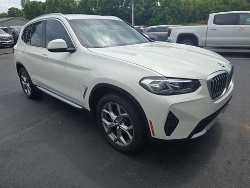 Used 2022 BMW X3 xDrive30i w/ Convenience Package AWD/4WD image 4