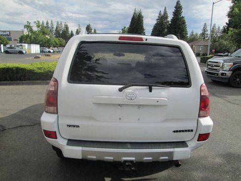 Used 2005 Toyota 4Runner Sport AWD/4WD image 6