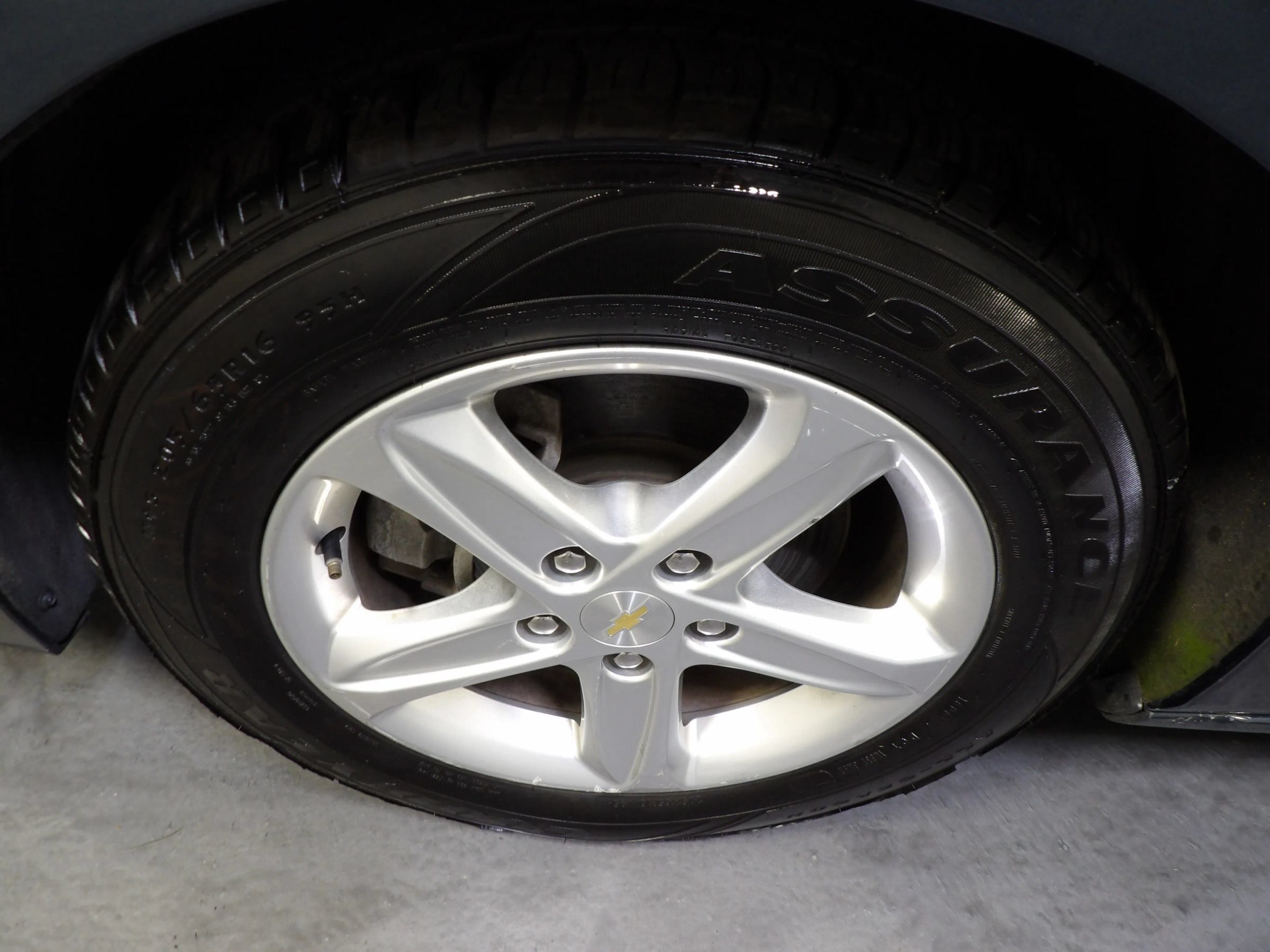 Used 2021 Chevrolet Malibu LS w/ Driver Confidence Package FWD image 21