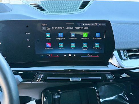 Used 2025 BMW X2 xDrive28i image 28