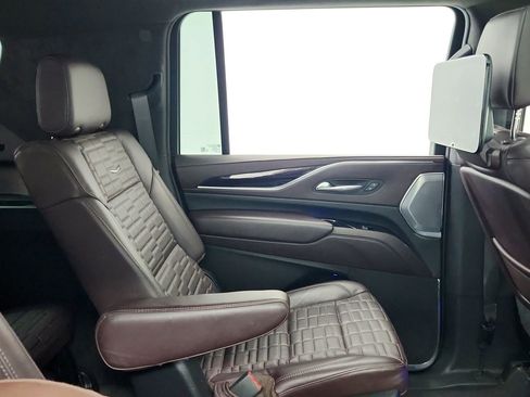 Used 2022 Cadillac Escalade ESV Sport Platinum w/ LPO, ONYX Package AWD/4WD image 29